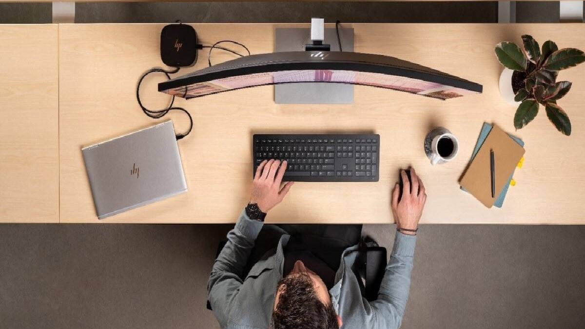 Get ordered with these desk gadgets and accessories