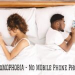 Nomophobia: how to stop staring at your mobile so much?