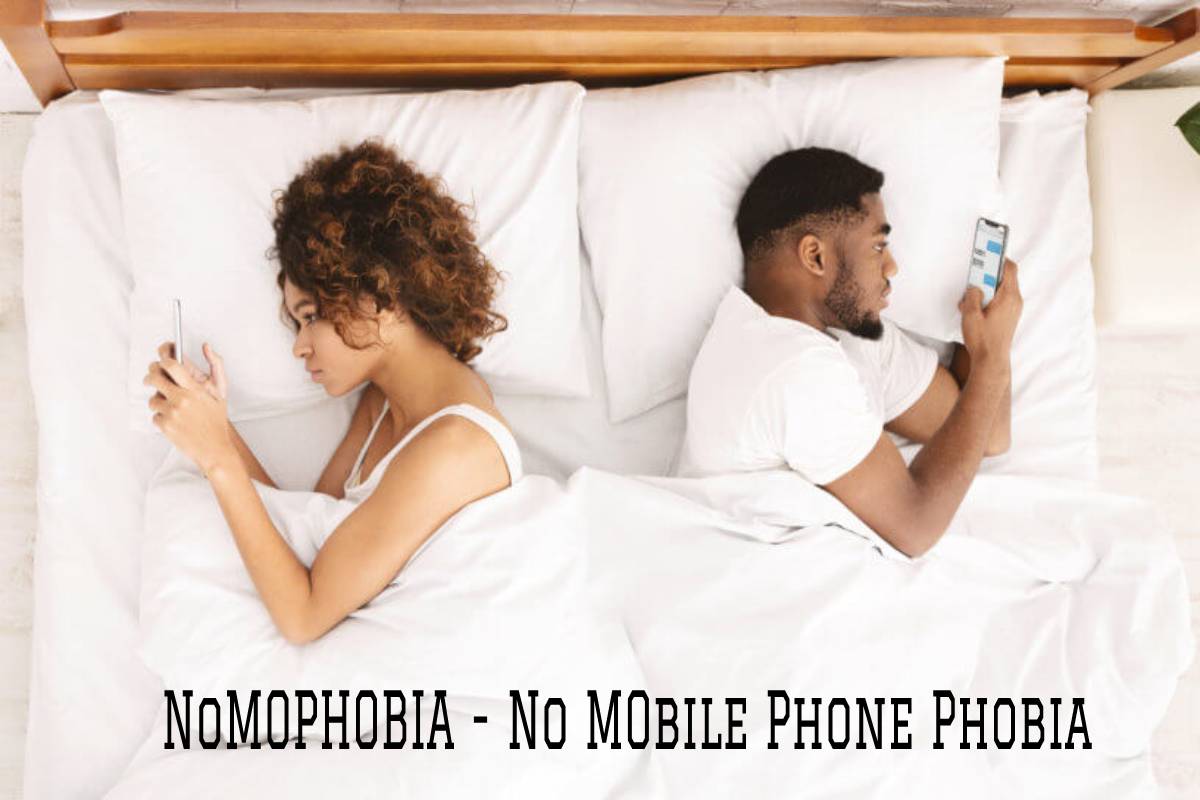 Nomophobia: how to stop staring at your mobile so much?